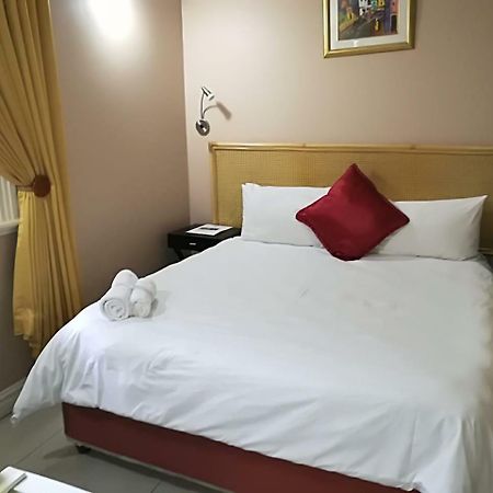 Durban Manor Hotel And Conference Centre Экстерьер фото