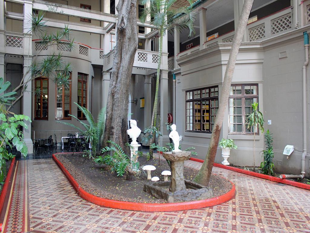 Durban Manor Hotel And Conference Centre Экстерьер фото